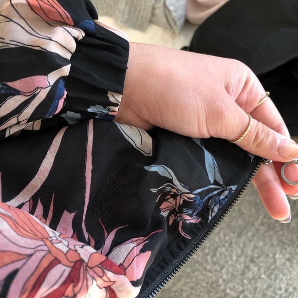 Bomber jackets - Picture 4 of 5